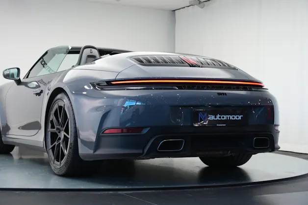 PORSCHE 911 Carrera Cabriolet PDK