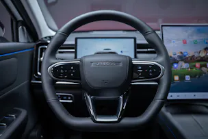 JAECOO 7 1.5TGDI HEV Exclusive DCT / Panorama-Schiebedach / Head-Up Display / 360° Kamera