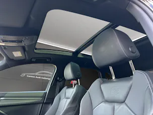 AUDI Q3 35 TFSI S line Attraction S-tronic