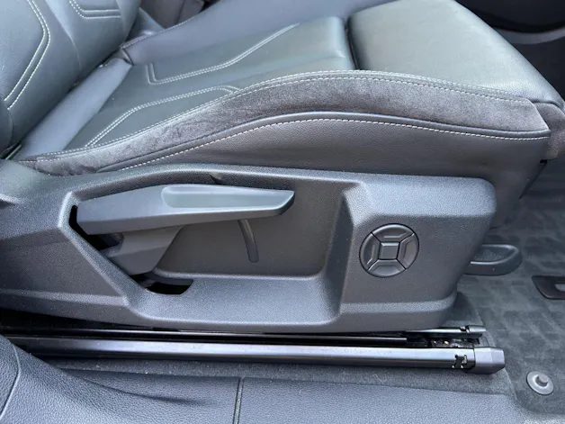 AUDI Q3 35 TFSI S line Attraction S-tronic