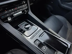 Jaguar F-Pace 3.0 V6 Prestige AWD Automatik *Panorama-Schiebedach*Carplay*Rückfahrkamera*