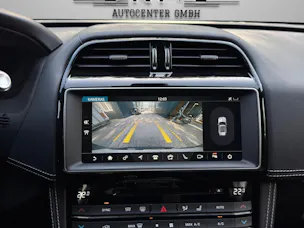 Jaguar F-Pace 3.0 V6 Prestige AWD Automatik *Panorama-Schiebedach*Carplay*Rückfahrkamera*
