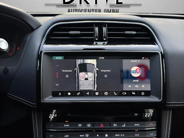 Jaguar F-Pace 3.0 V6 Prestige AWD Automatik *Panorama-Schiebedach*Carplay*Rückfahrkamera*