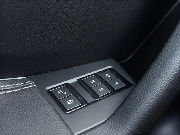 Jaguar F-Pace 3.0 V6 Prestige AWD Automatik *Panorama-Schiebedach*Carplay*Rückfahrkamera*