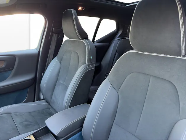 VOLVO XC40 1.5 T5 PiH Ultimate Dark
