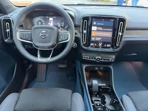 VOLVO XC40 1.5 T5 PiH Ultimate Dark