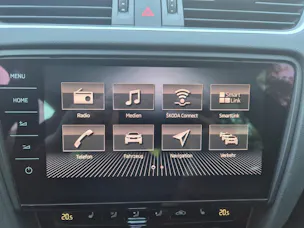 SKODA Octavia Combi 2.0 TSI RS DSG