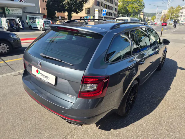 SKODA Octavia Combi 2.0 TSI RS DSG