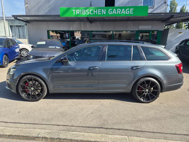 SKODA Octavia Combi 2.0 TSI RS DSG