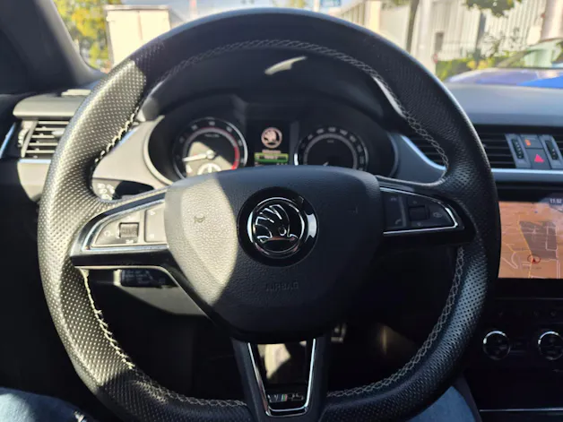SKODA Octavia Combi 2.0 TSI RS DSG