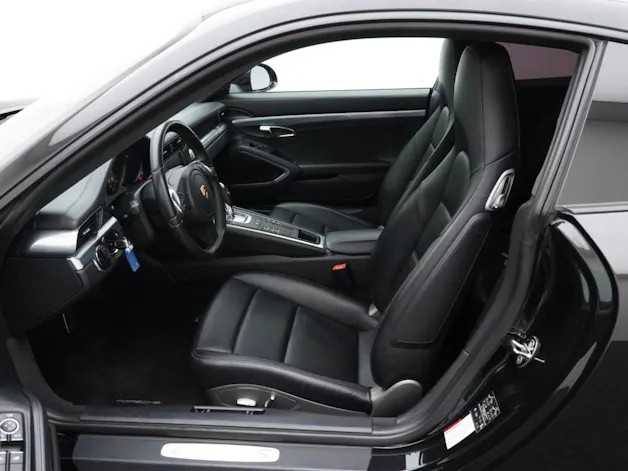 PORSCHE 911 Carrera S