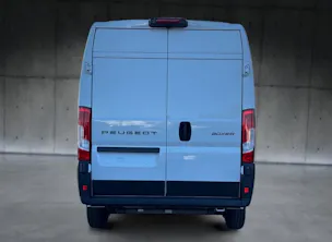 PEUGEOT Boxer 2.2 HDI 335 L2H2