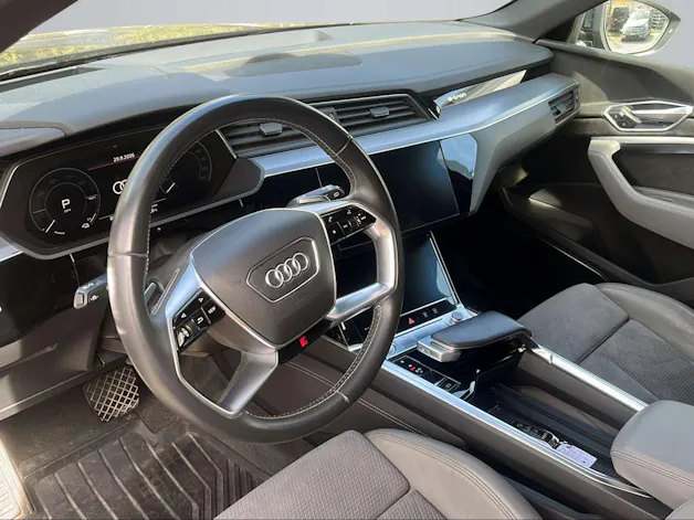 AUDI e-tron 55 S Line quattro