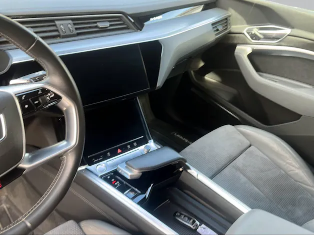 AUDI e-tron 55 S Line quattro