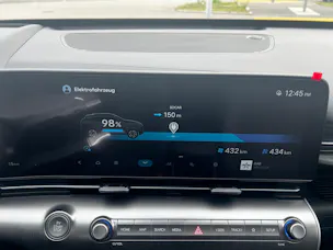 HYUNDAI Kona 65,4 kWh Electric Amplia