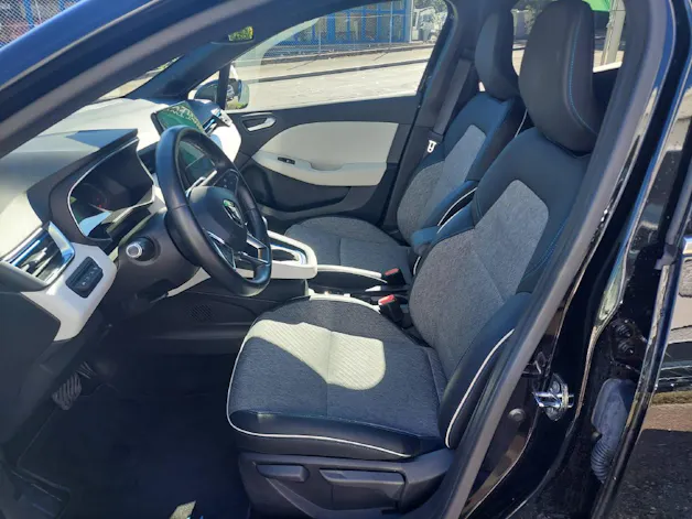 RENAULT Clio 1.6 E-Tech Edition One