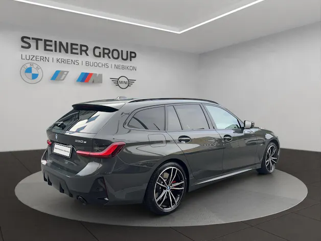 BMW 330e x DriveTouring Steptronic M Sport Pro