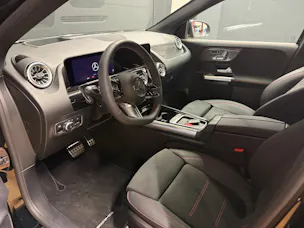 MERCEDES-BENZ GLA 250 e EQ Star - AMG / DISTRONIC / 360 Grad Kamera
