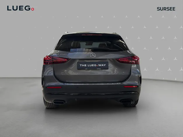 MERCEDES-BENZ GLA 200 Night Star 7G-DCT