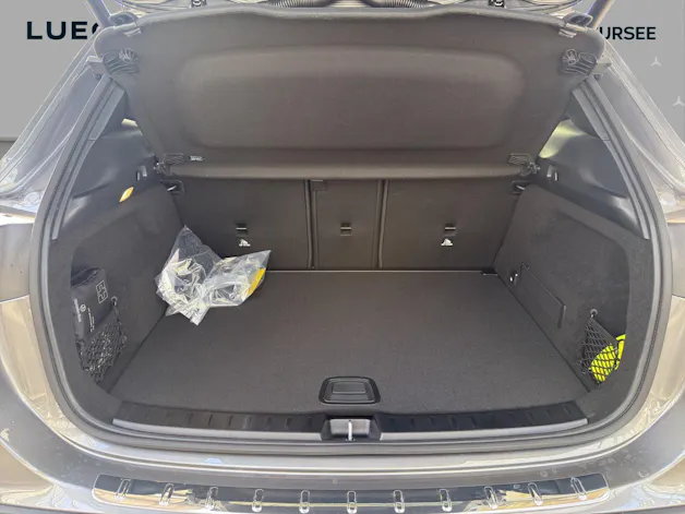 MERCEDES-BENZ GLA 200 Night Star 7G-DCT