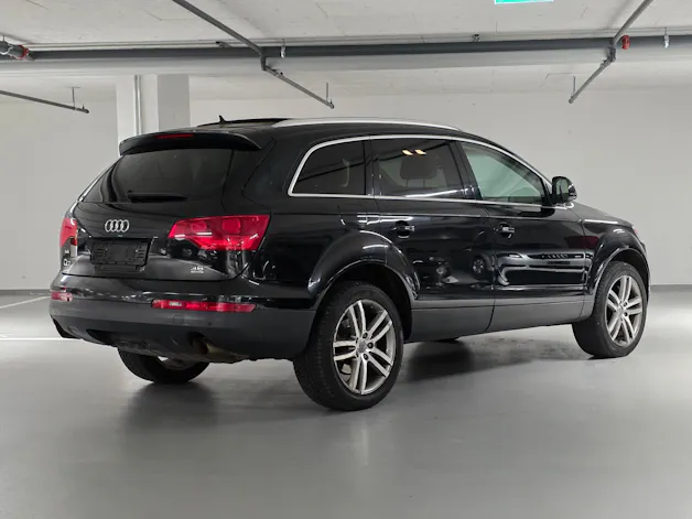 AUDI Q7 3.6 FSI quattro tiptronic