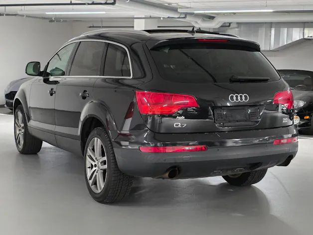 AUDI Q7 3.6 FSI quattro tiptronic