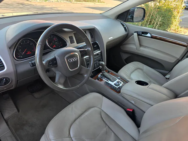 AUDI Q7 3.6 FSI quattro tiptronic