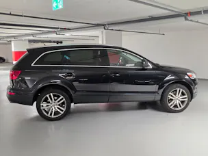 AUDI Q7 3.6 FSI quattro tiptronic