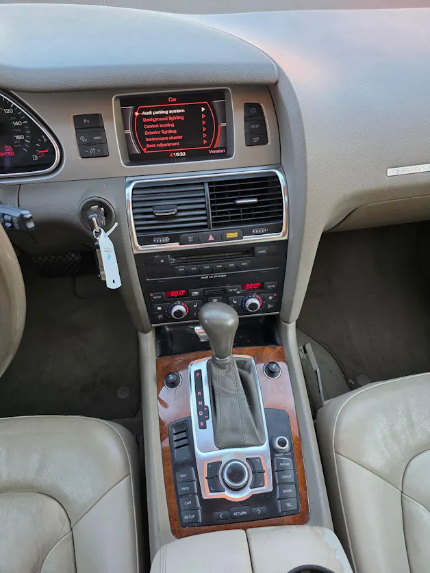 AUDI Q7 3.6 FSI quattro tiptronic