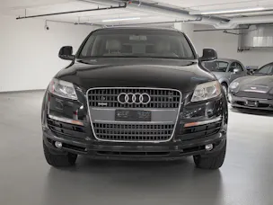 AUDI Q7 3.6 FSI quattro tiptronic