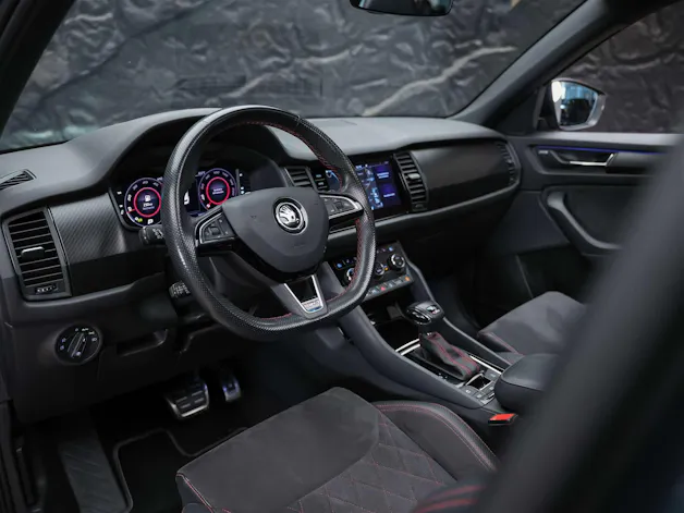 SKODA Kodiaq 2.0 Bi-TDI SCR RS 4x4 DSG *CH Fahrzeug*7 Plätzer*Panorama*Standheizung*