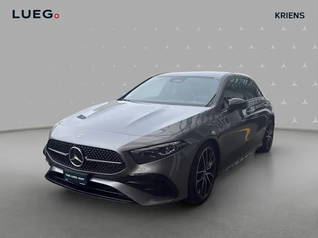 MERCEDES-BENZ A 250 4M - AMG / DISTRONIC / 360 Grad Kamera / Head-Up Display