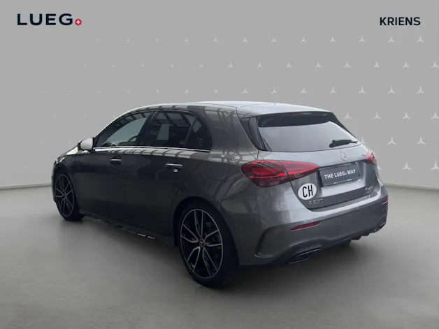 MERCEDES-BENZ A 250 4M - AMG / DISTRONIC / 360 Grad Kamera / Head-Up Display