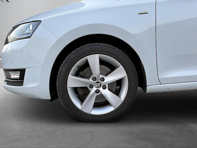 SKODA Rapid Spaceback 1.0 TSI Style DSG