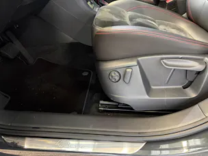 SEAT Alhambra 1.4 TSI FR Line DSG | CH | 7 Sitzer mit Kindersitzen | Elektrische Türen | AHK | Apple CarPlay/Android Auto | DAB+ |