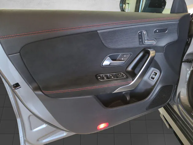 MERCEDES-BENZ CLA 35 AMG 4M C118