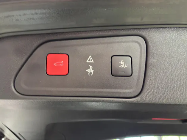PEUGEOT 3008 1.6 BlueHDi GT Line EAT