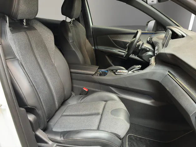 PEUGEOT 3008 1.6 BlueHDi GT Line EAT