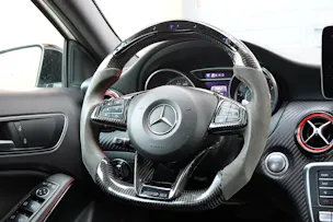 MERCEDES-BENZ A 45 AMG 4Matic "* Pack AMG * Caméra de Recul * Tempomat Adaptatif * Clim Auto * Jantes 18 * Aide à la Conduite *"