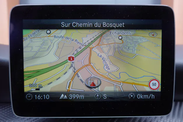 MERCEDES-BENZ A 45 AMG 4Matic "* Pack AMG * Caméra de Recul * Tempomat Adaptatif * Clim Auto * Jantes 18 * Aide à la Conduite *"