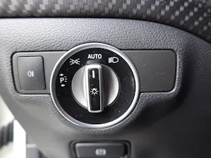 MERCEDES-BENZ A 45 AMG 4Matic "* Pack AMG * Caméra de Recul * Tempomat Adaptatif * Clim Auto * Jantes 18 * Aide à la Conduite *"