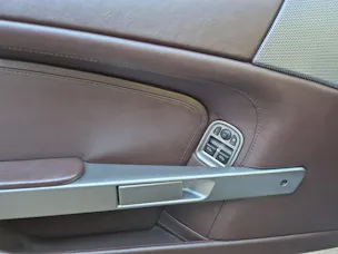 ASTON MARTIN DB9 Touchtronic 2