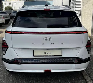 HYUNDAI Kona 65,4 kWh Electric Amplia