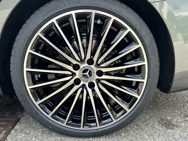 MERCEDES-BENZ C 220 d T 4 Matic Swiss Star