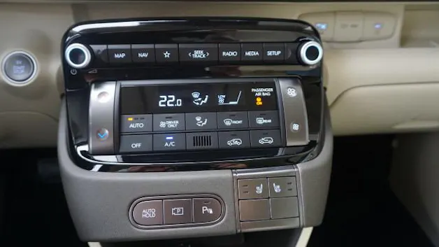 HYUNDAI Inster 49kWh Amplia