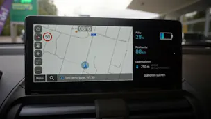 HYUNDAI Inster 49kWh Amplia