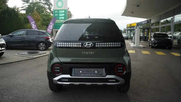 HYUNDAI Inster 49kWh Amplia
