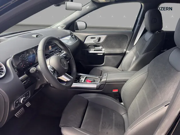 MERCEDES-BENZ GLA 220d 4Matic 8G-DCTSwiss Star