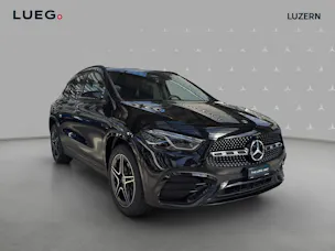 MERCEDES-BENZ GLA 220d 4Matic 8G-DCTSwiss Star