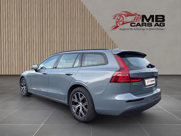 VOLVO V60 B3 Benzin Mild Hybrid Momentum Light Geartronic
